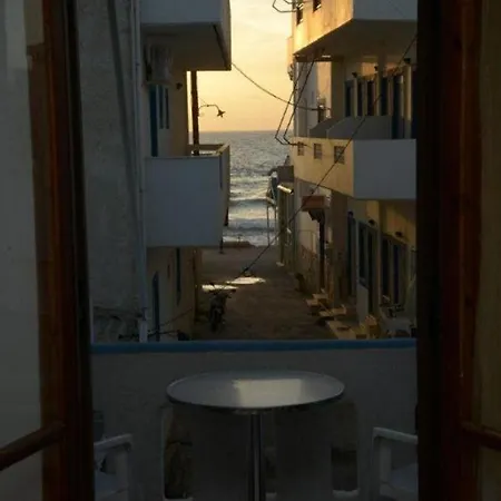 Lybian Sea * Kalamaki (Heraklion)